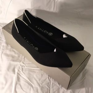NWT - NEW Rothy's Rothy point ballet flats